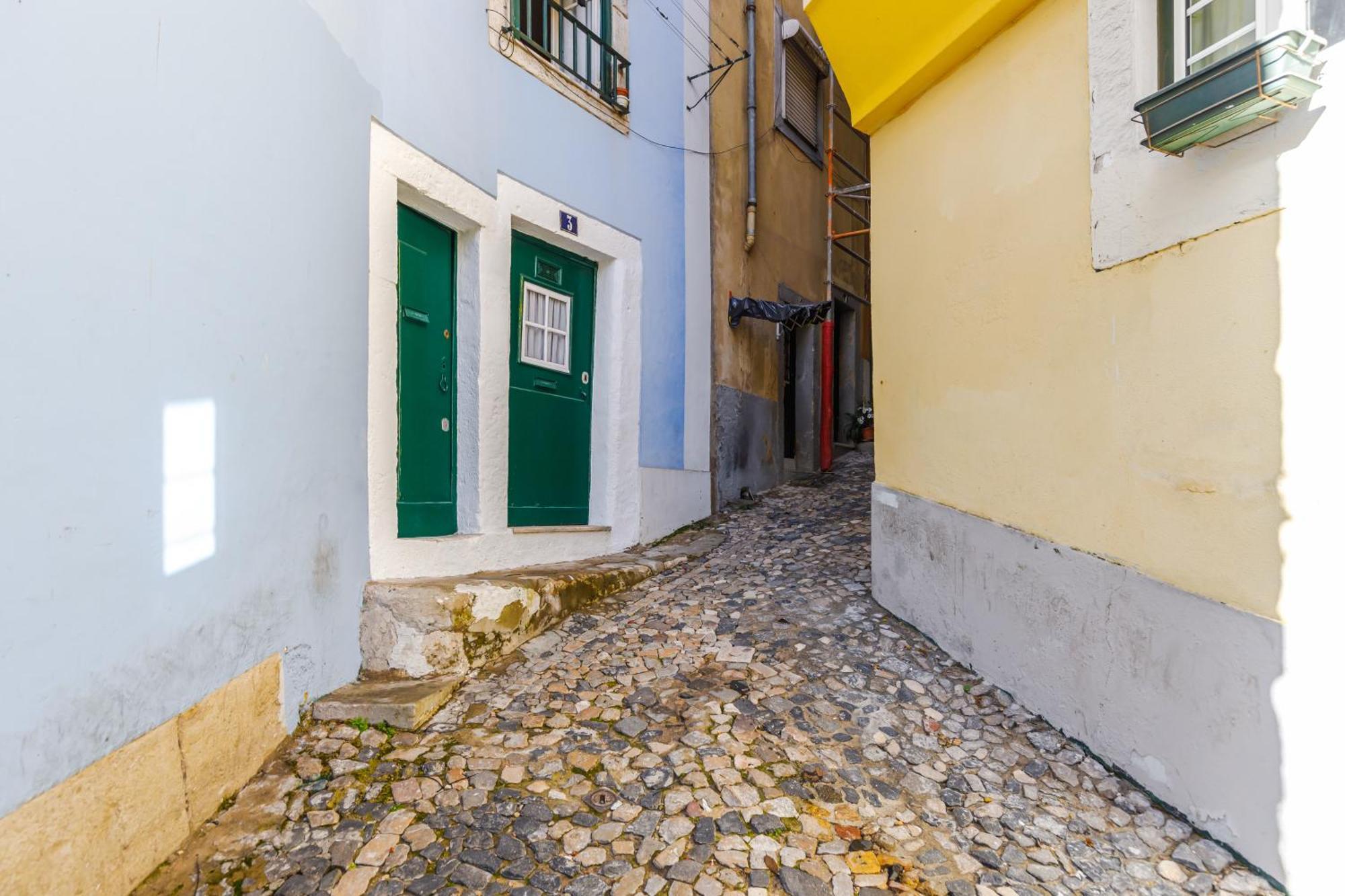 Medieval Apartament Alfama-Center Lisbon Bagian luar foto