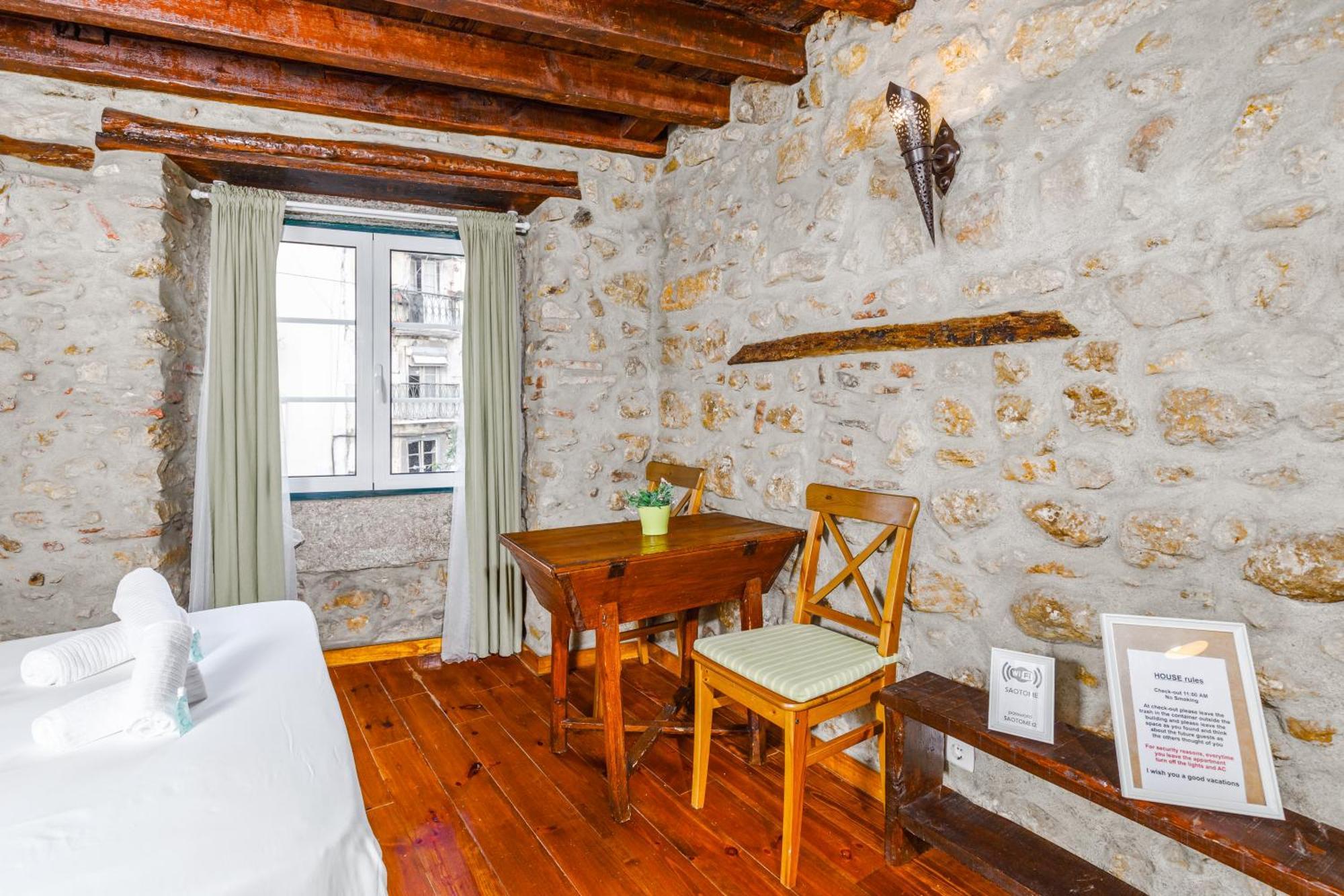 Medieval Apartament Alfama-Center Lisbon Bagian luar foto