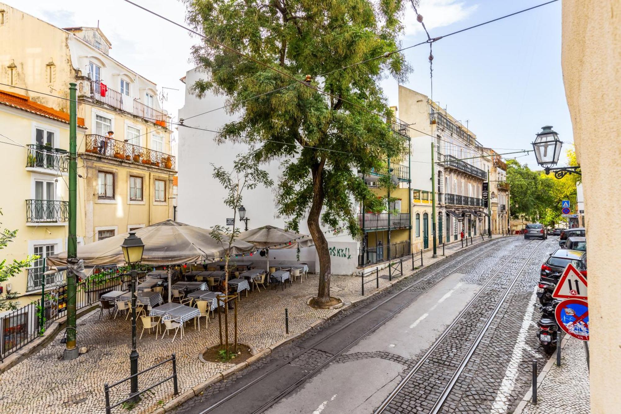 Medieval Apartament Alfama-Center Lisbon Bagian luar foto